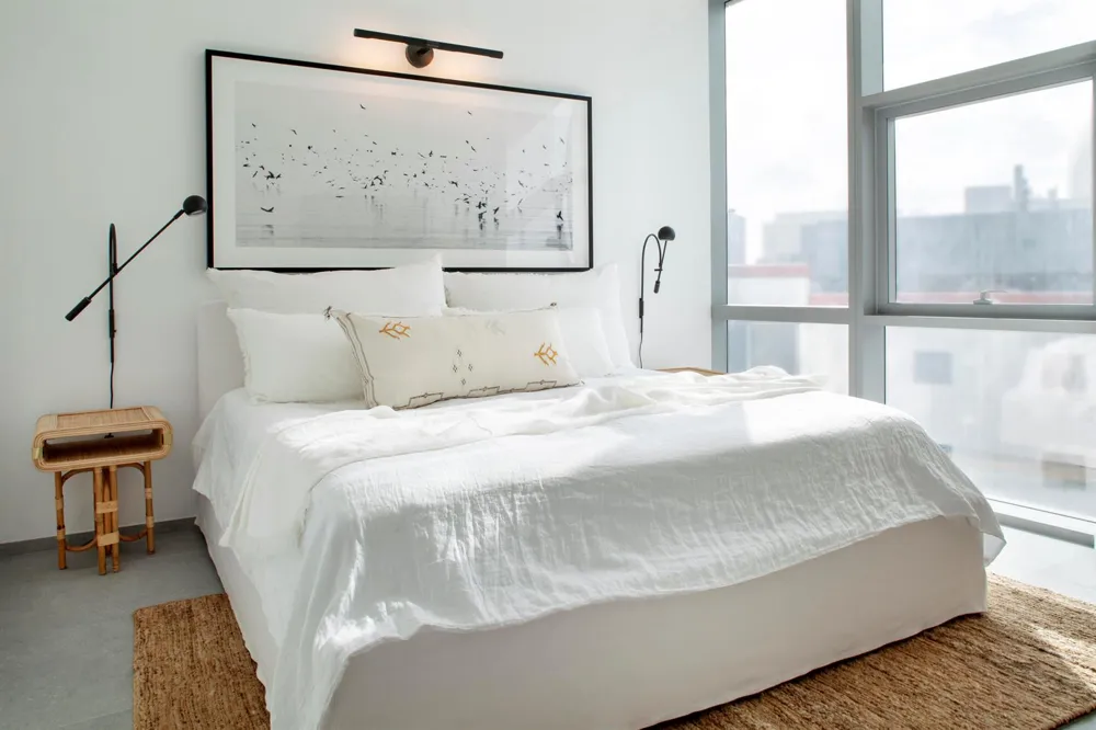 851 NE 1st Avenue #812 Miami, FL 33132