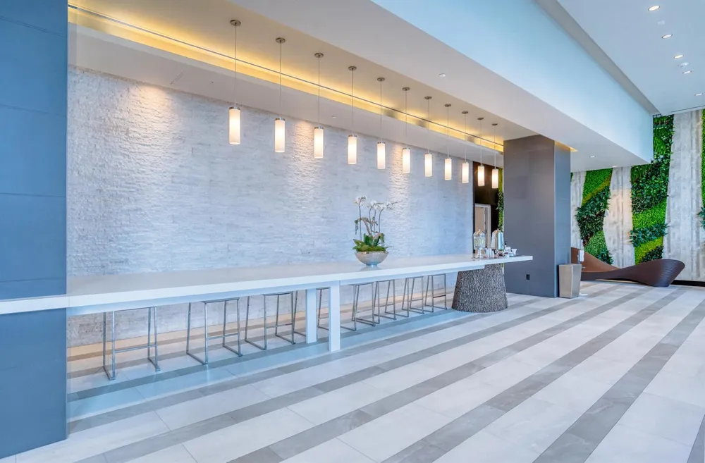 851 NE 1st Avenue #812 Miami, FL 33132