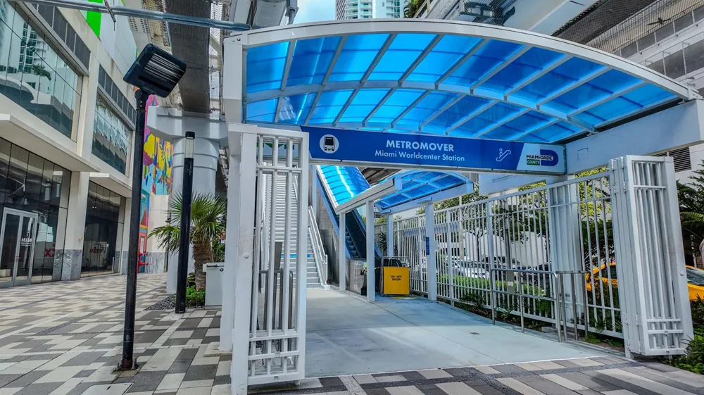 851 NE 1st Avenue #812 Miami, FL 33132