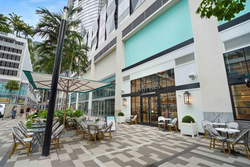 851 NE 1st Avenue #812 Miami, FL 33132