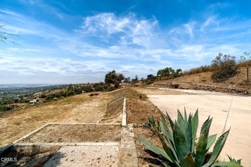 55 Santa Cruz Way Camarillo, CA 93010