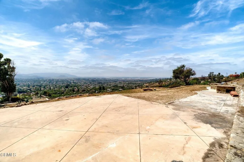 55 Santa Cruz Way Camarillo, CA 93010