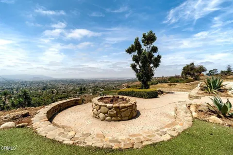55 Santa Cruz Way