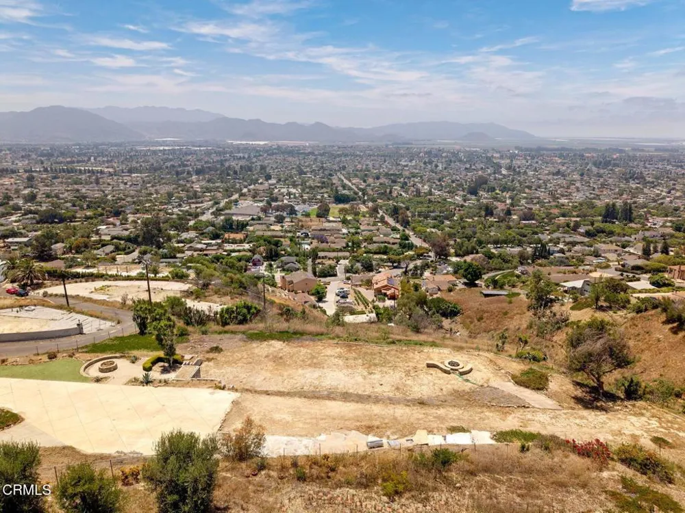 55 Santa Cruz Way Camarillo, CA 93010