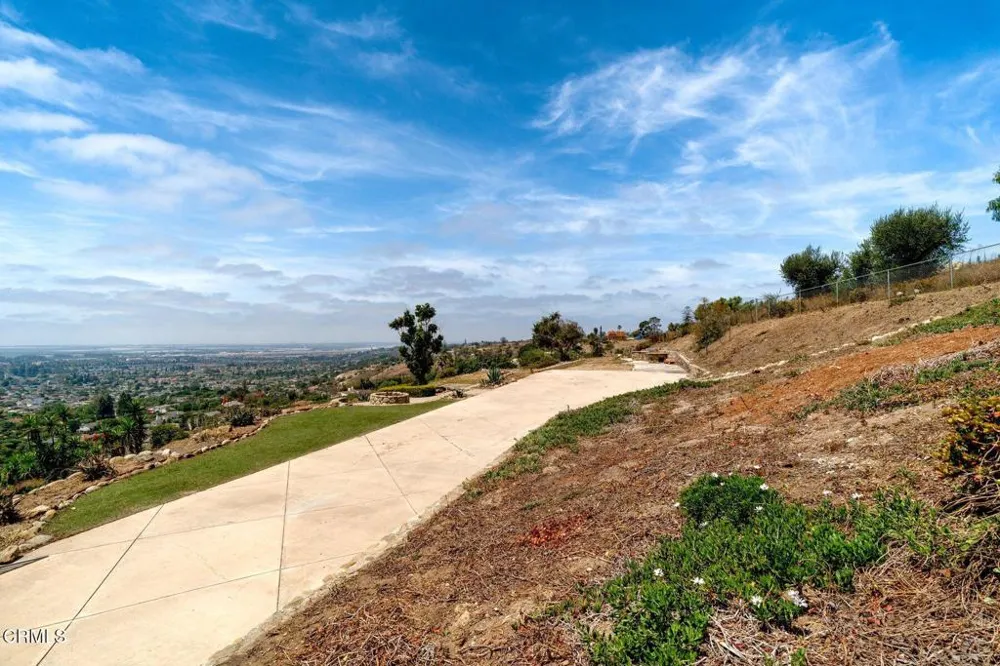 55 Santa Cruz Way Camarillo, CA 93010