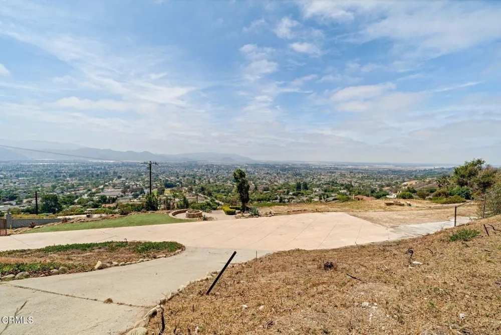 55 Santa Cruz Way Camarillo, CA 93010