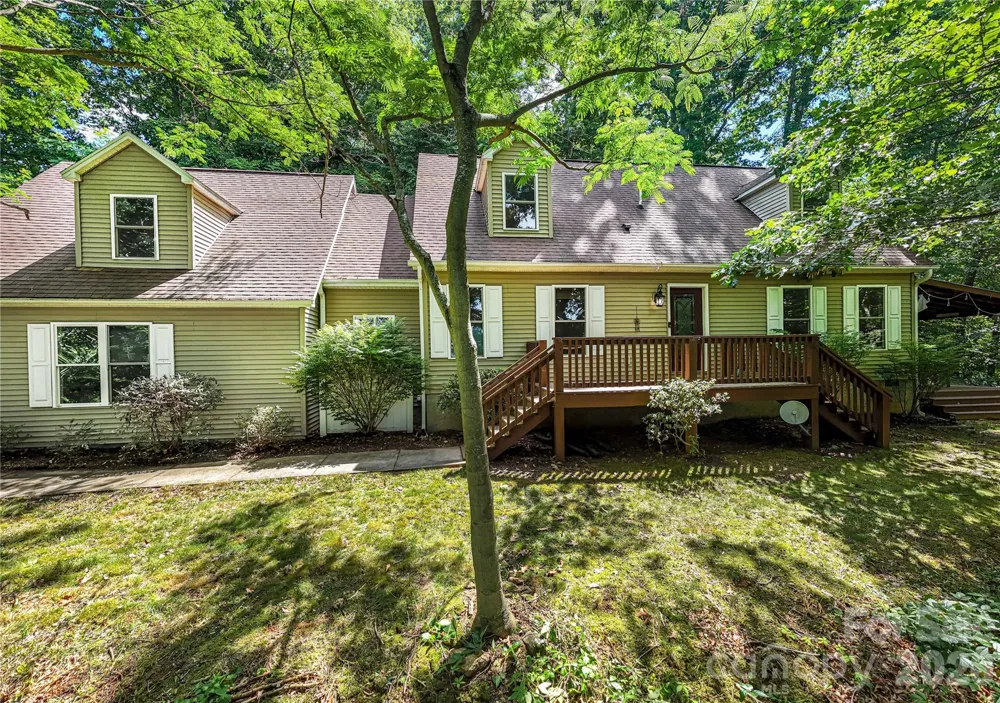 142 Blake Drive Canton, NC 28716