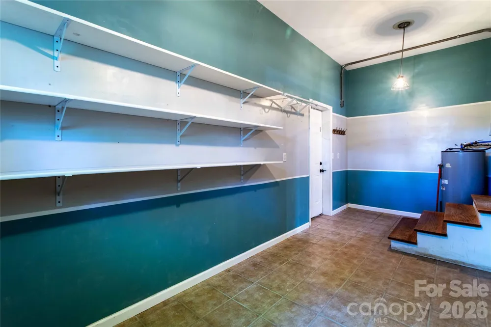 142 Blake Drive Canton, NC 28716
