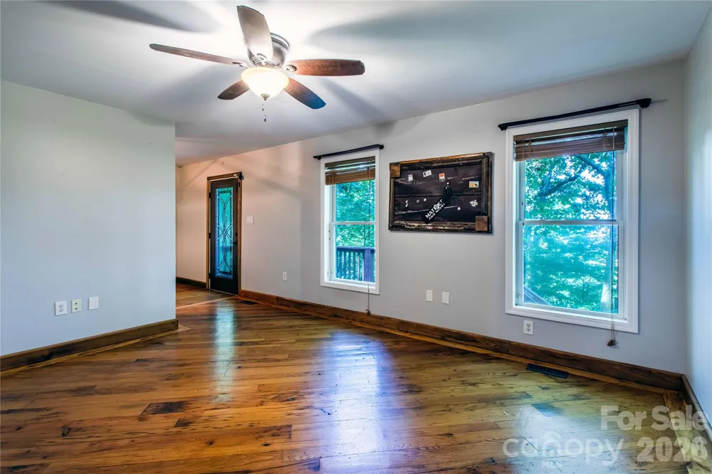 142 Blake Drive Canton, NC 28716