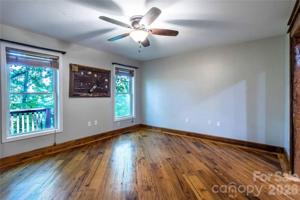 142 Blake Drive Canton, NC 28716