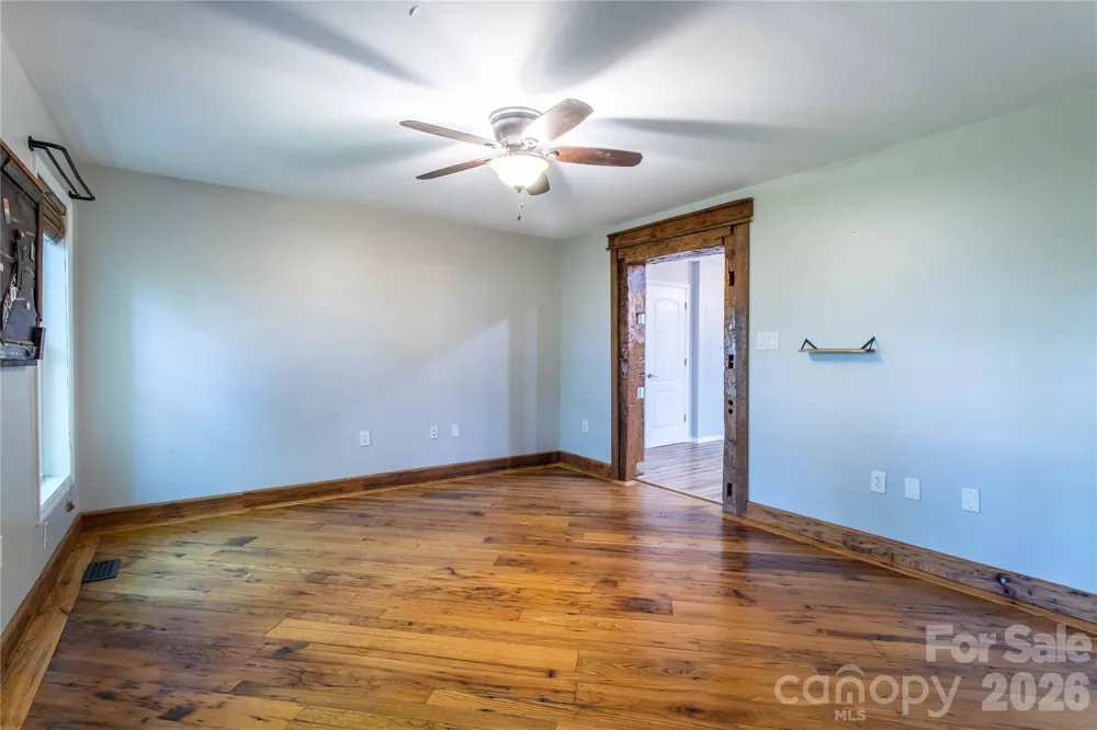 142 Blake Drive Canton, NC 28716
