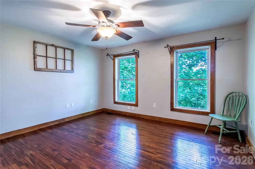 142 Blake Drive Canton, NC 28716