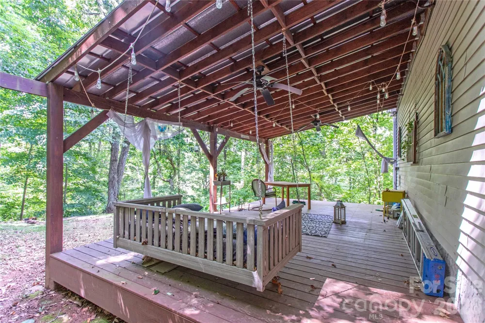 142 Blake Drive Canton, NC 28716
