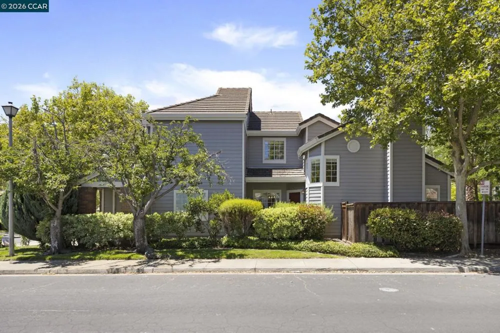 637 Julpun Loop Clayton, CA 94517