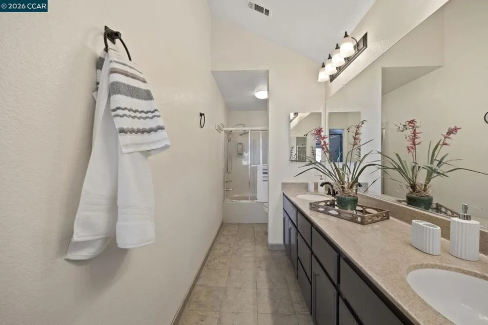 637 Julpun Loop Clayton, CA 94517