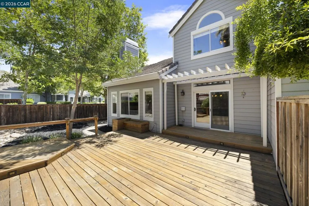 637 Julpun Loop Clayton, CA 94517
