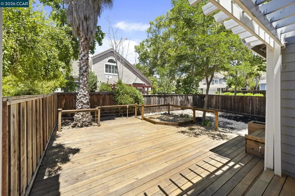 637 Julpun Loop Clayton, CA 94517