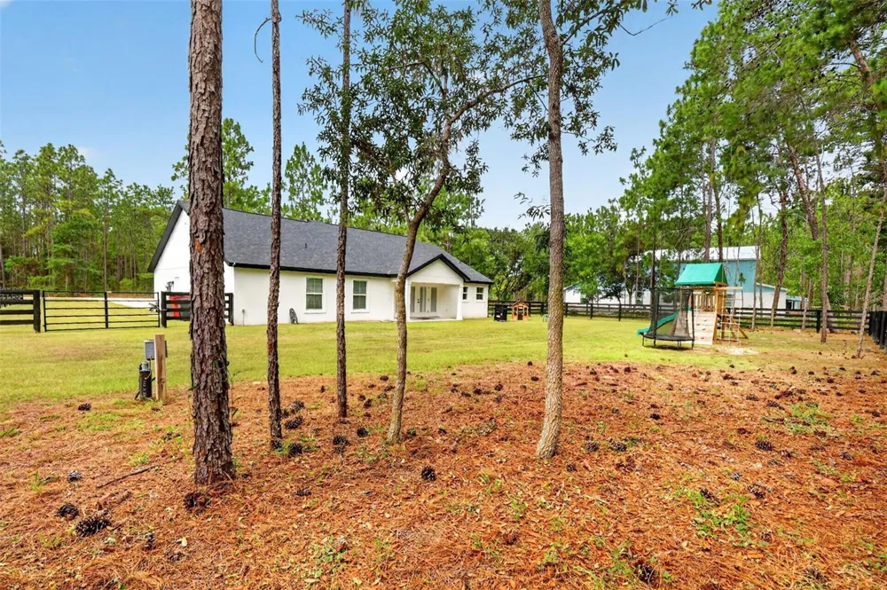 2058 COUNTY ROAD 243F Wildwood, FL 34785