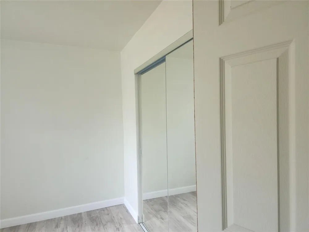900 SW 11th Street #3 Hallandale Beach, FL 33009
