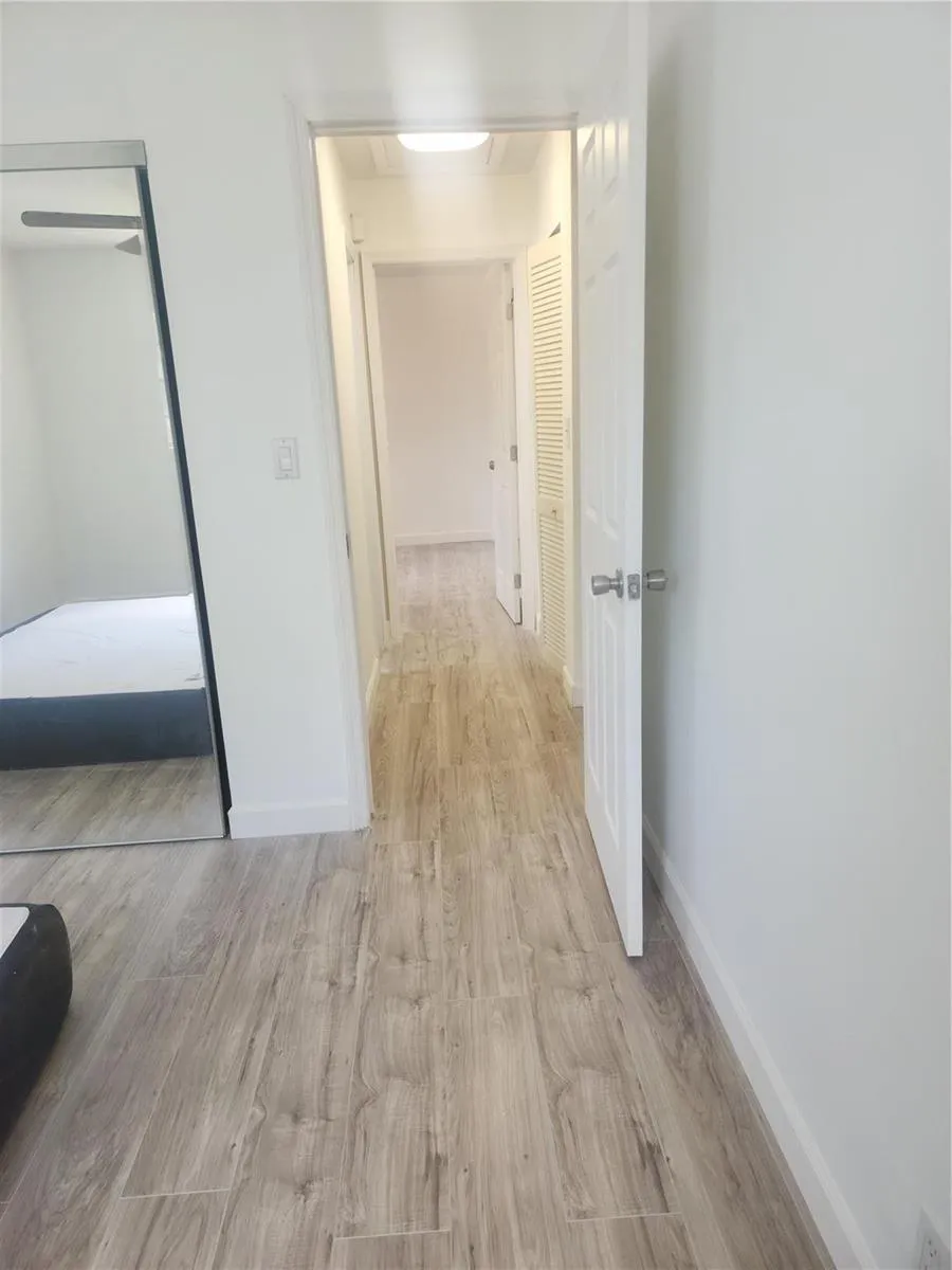 900 SW 11th Street #3 Hallandale Beach, FL 33009