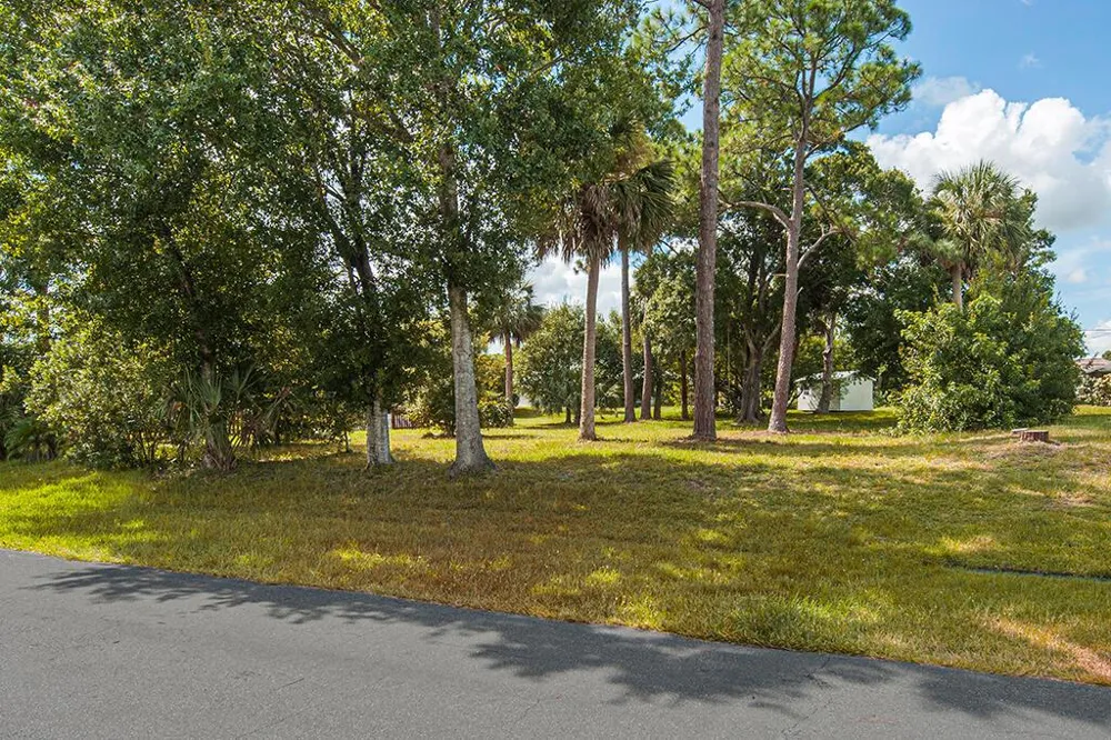 Unassigned (Beard Ave) Sebastian, FL 32958