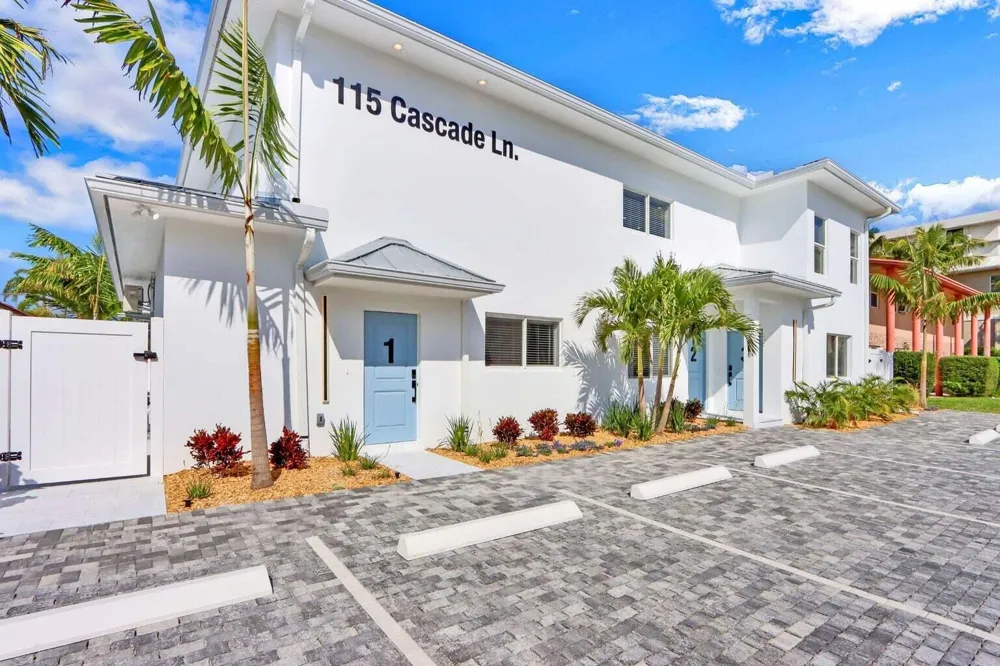 115 Cascade Lane Palm Beach Shores, FL 33404