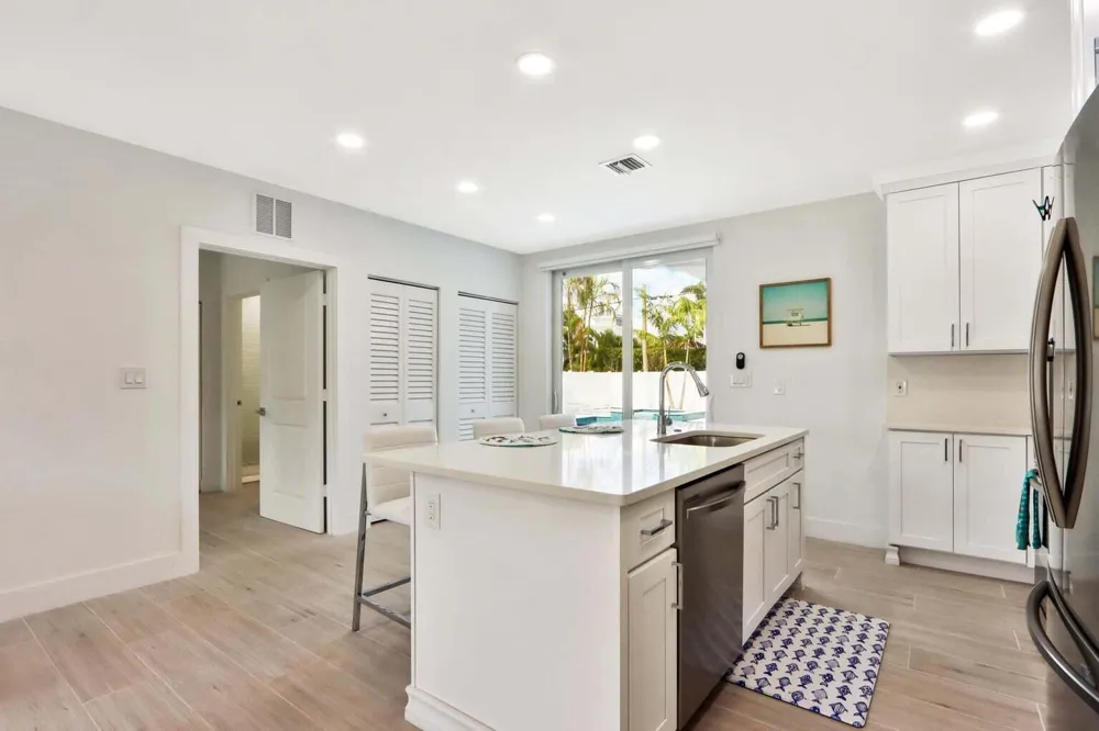 115 Cascade Lane Palm Beach Shores, FL 33404