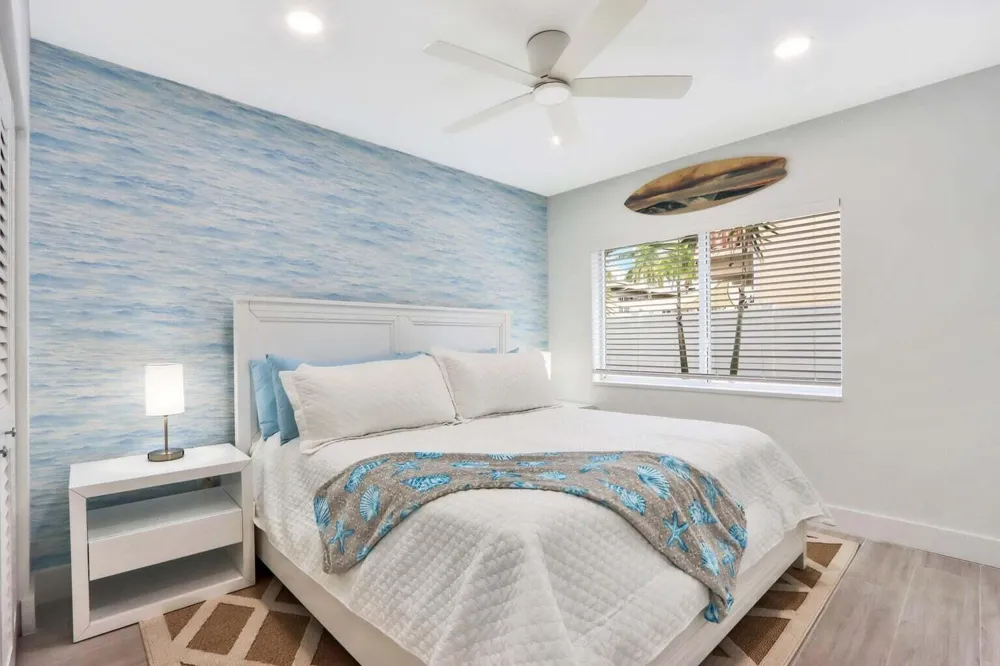 115 Cascade Lane Palm Beach Shores, FL 33404