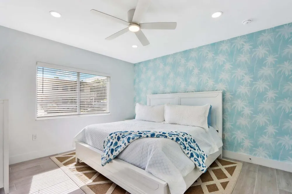 115 Cascade Lane Palm Beach Shores, FL 33404