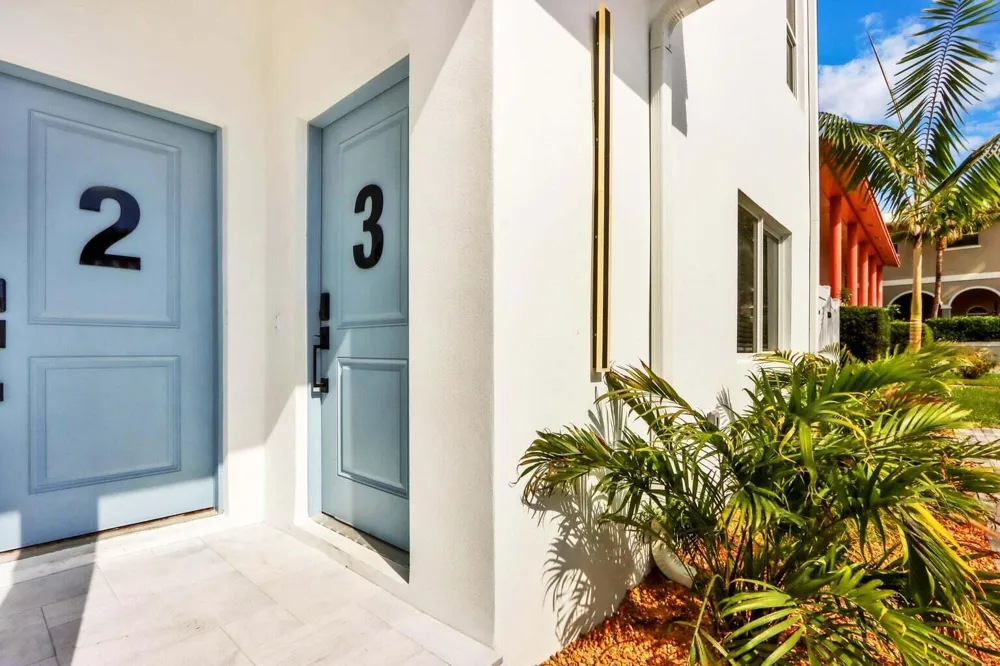 115 Cascade Lane Palm Beach Shores, FL 33404