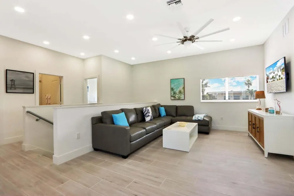 115 Cascade Lane Palm Beach Shores, FL 33404
