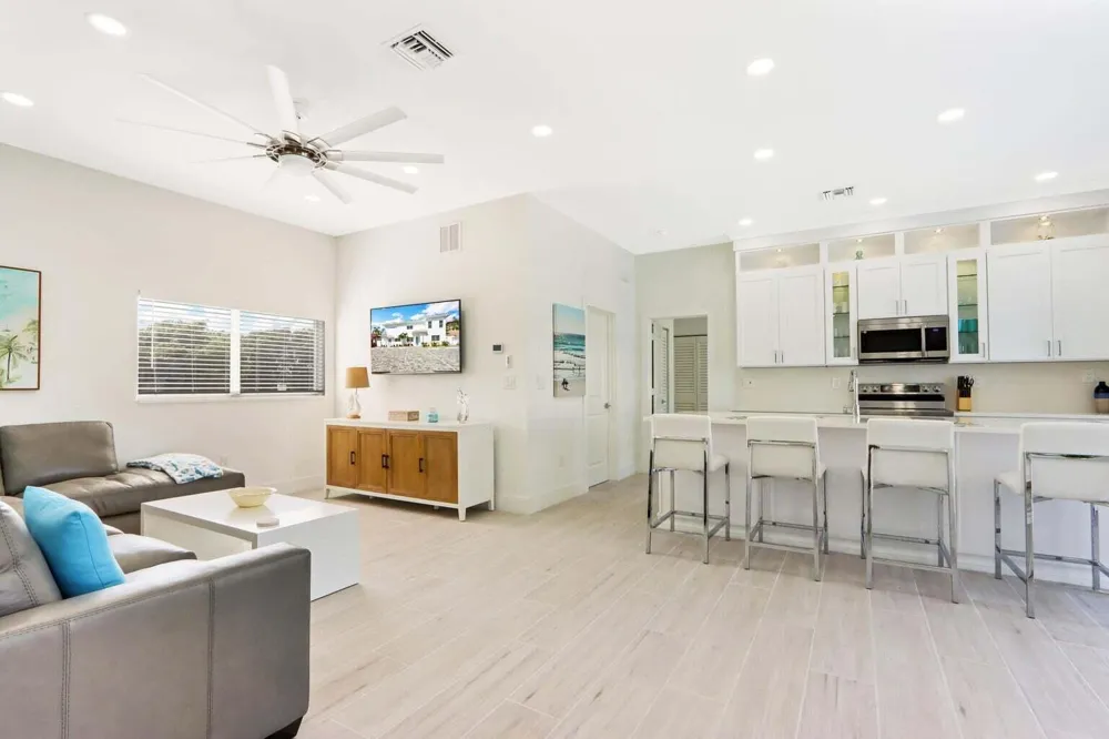 115 Cascade Lane Palm Beach Shores, FL 33404