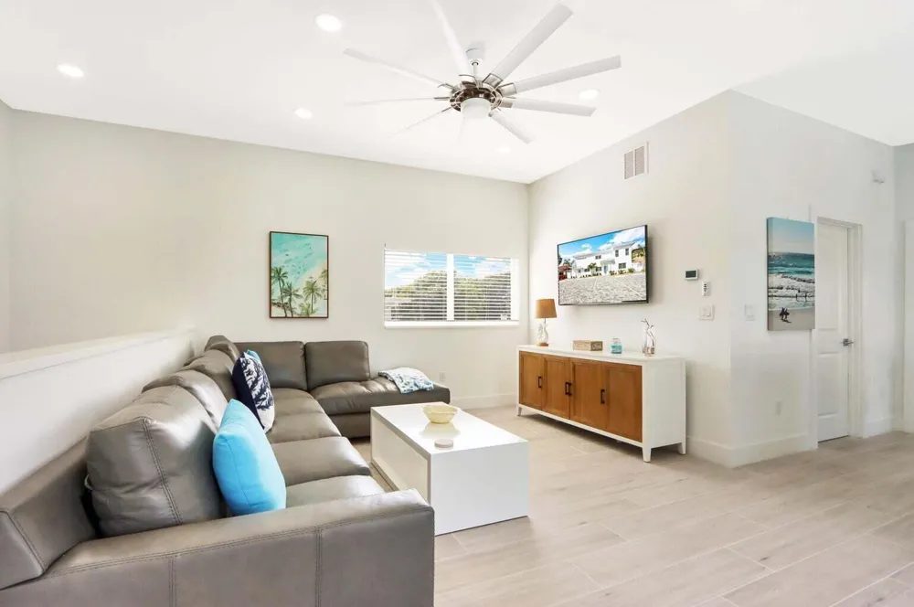 115 Cascade Lane Palm Beach Shores, FL 33404