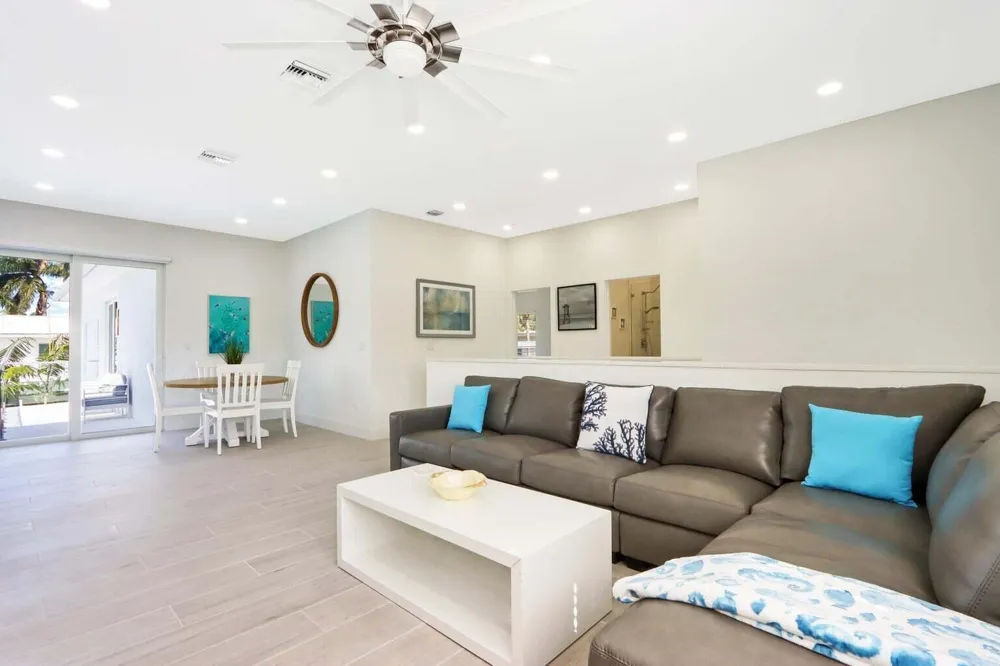115 Cascade Lane Palm Beach Shores, FL 33404