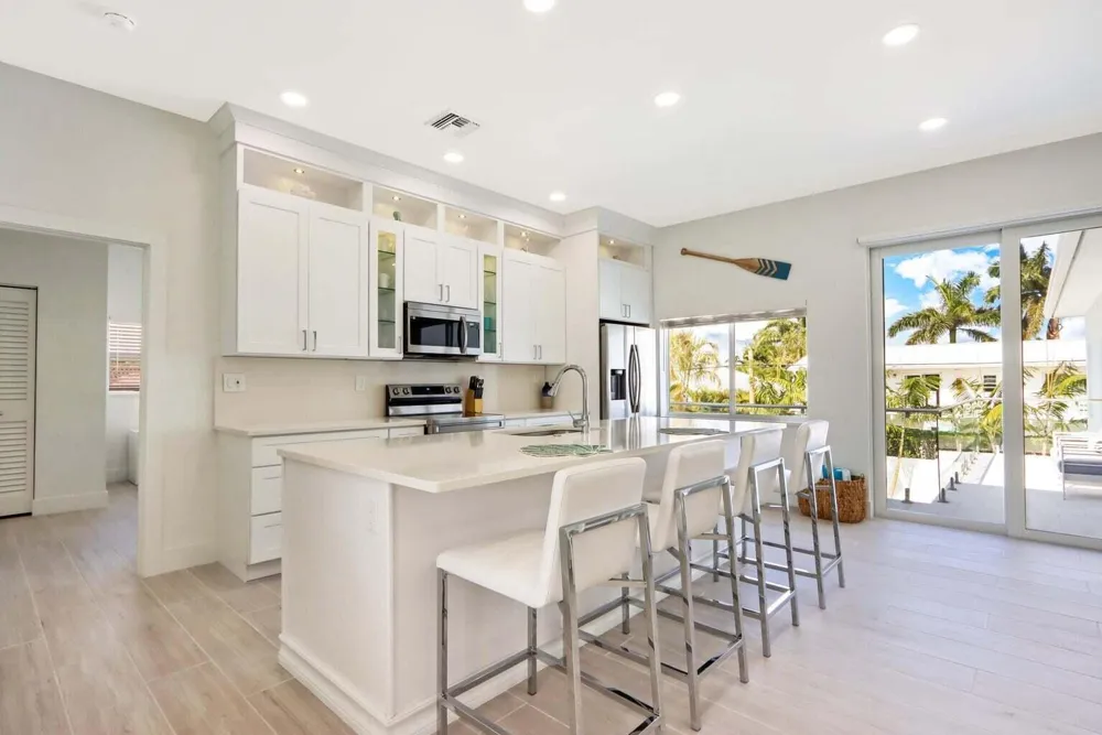 115 Cascade Lane Palm Beach Shores, FL 33404