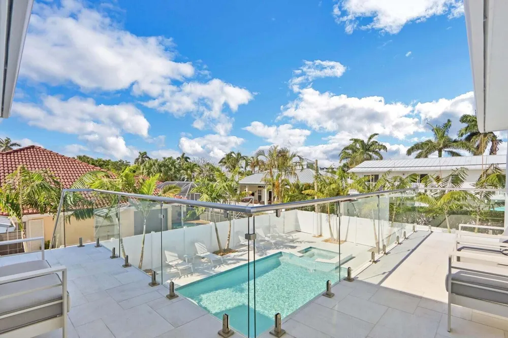 115 Cascade Lane Palm Beach Shores, FL 33404