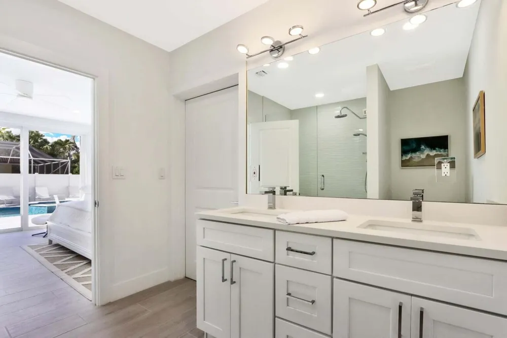 115 Cascade Lane Palm Beach Shores, FL 33404