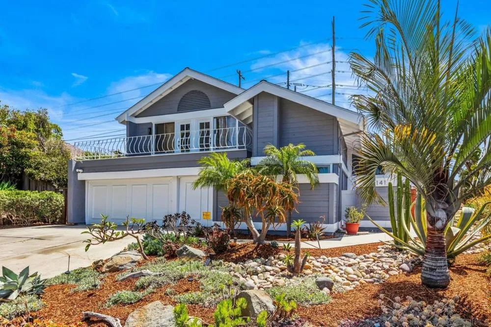 1141 Cerro Largo Dr Solana Beach, CA 92075