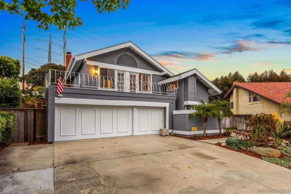 1141 Cerro Largo Dr Solana Beach, CA 92075