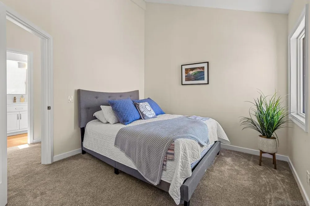 1141 Cerro Largo Dr Solana Beach, CA 92075