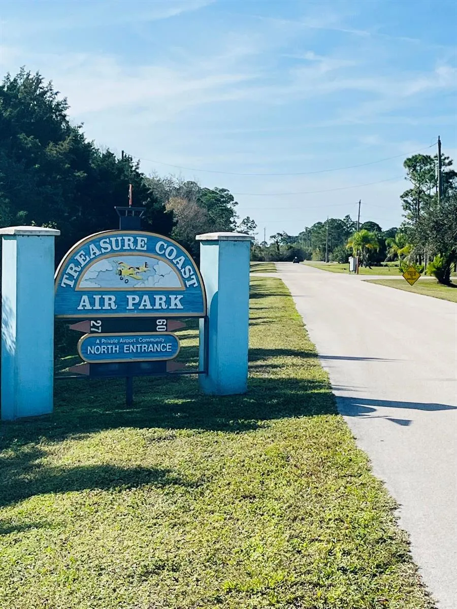 15377 Navion Drive Port St. Lucie, FL 34987