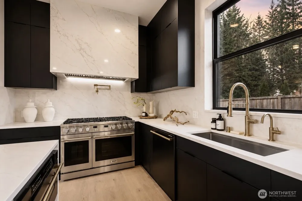 3695 122nd Avenue SE Bellevue, WA 98006