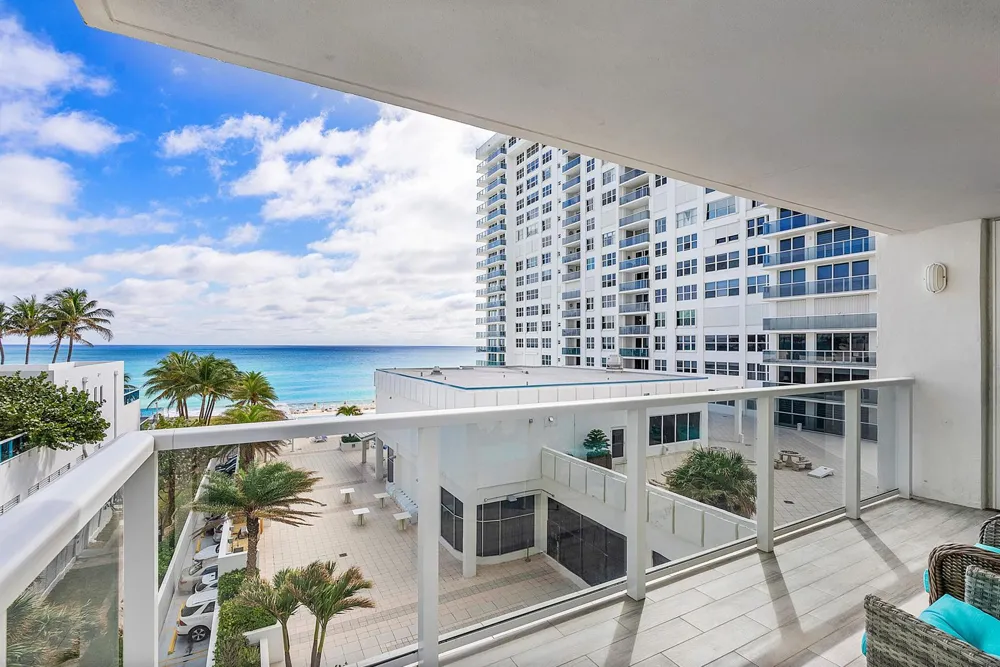 2751 S Ocean Drive #504n Hollywood, FL 33019