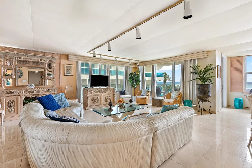 2751 S Ocean Drive #504n Hollywood, FL 33019