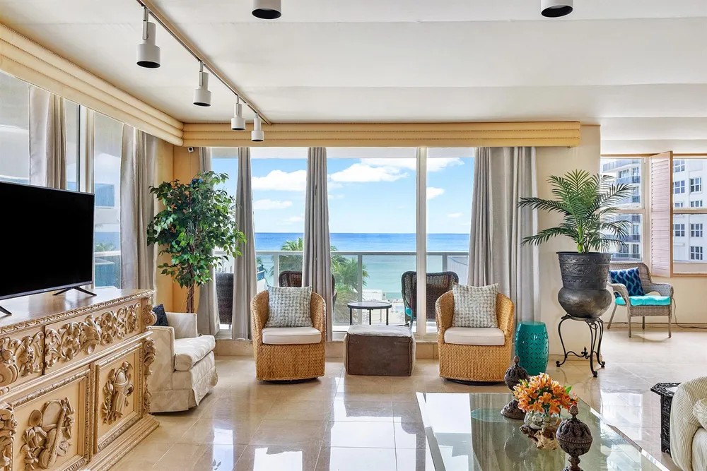 2751 S Ocean Drive #504n Hollywood, FL 33019