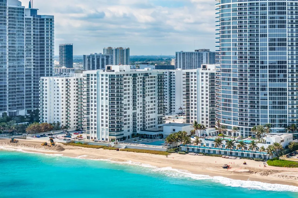 2751 S Ocean Drive #504n Hollywood, FL 33019
