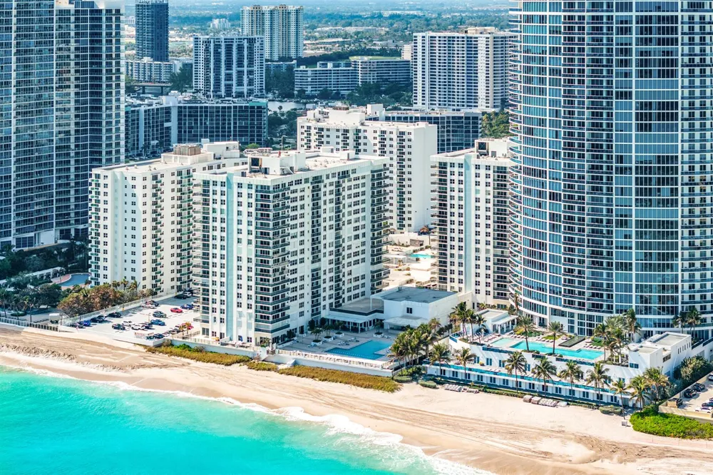 2751 S Ocean Drive #504n Hollywood, FL 33019