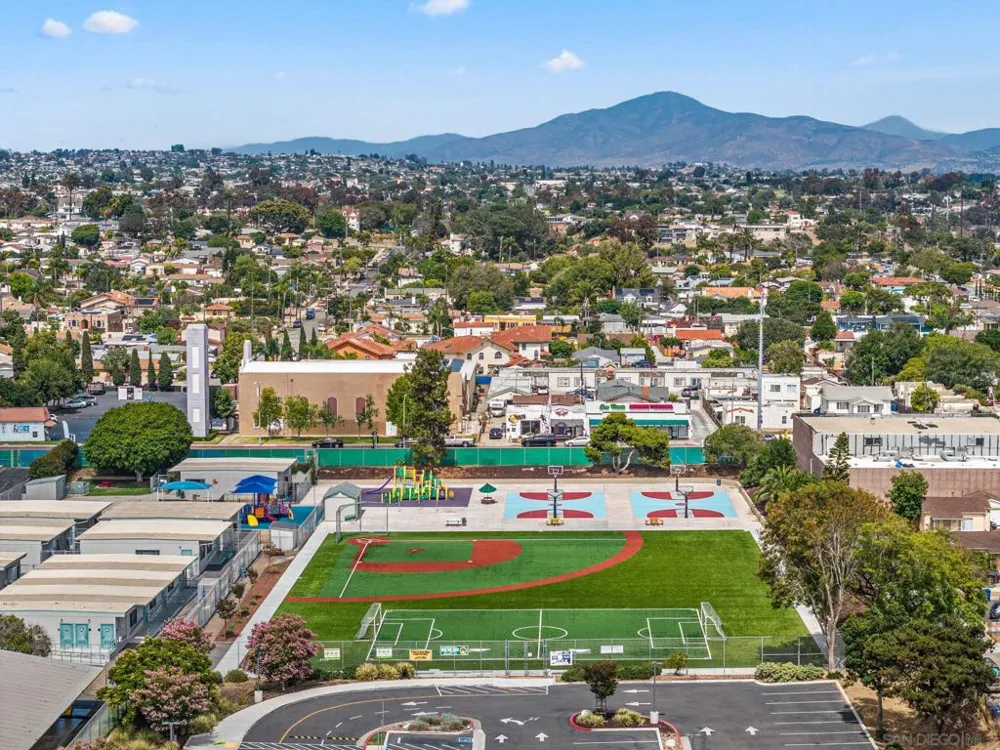 246 E 26th Street National City, CA 91950