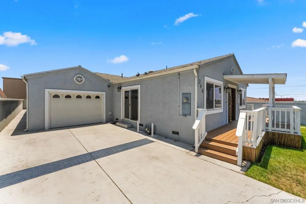 246 E 26th Street National City, CA 91950