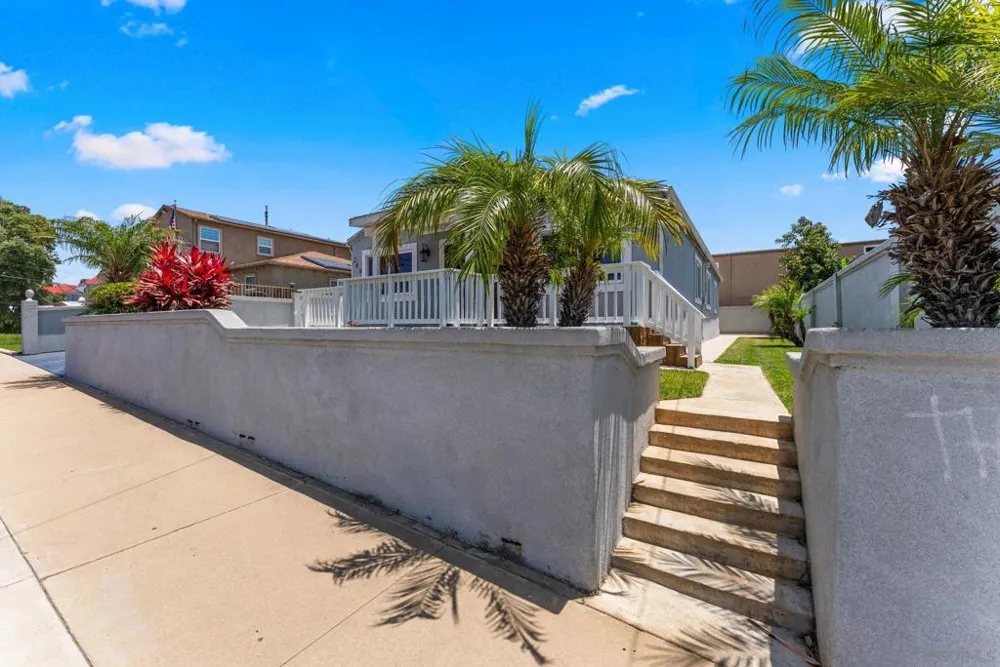 246 E 26th Street National City, CA 91950